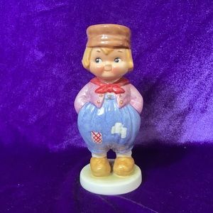 1981 Goebel “Dolly Dingle’s Friend Hansie” Ceramic Figurine